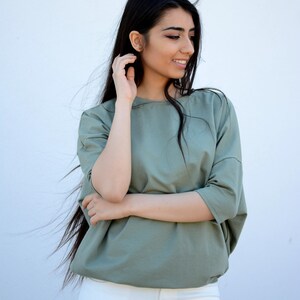 Wide Loose Blouse Bust Oversize Olive, cotton blouse for women, blouse vintage for girls, blouse sleeved, loose blouse, green top image 2