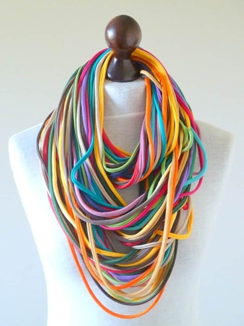 knitted necklace colored strings infinity image 1