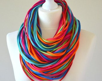 knitted necklace colorful strings infinity