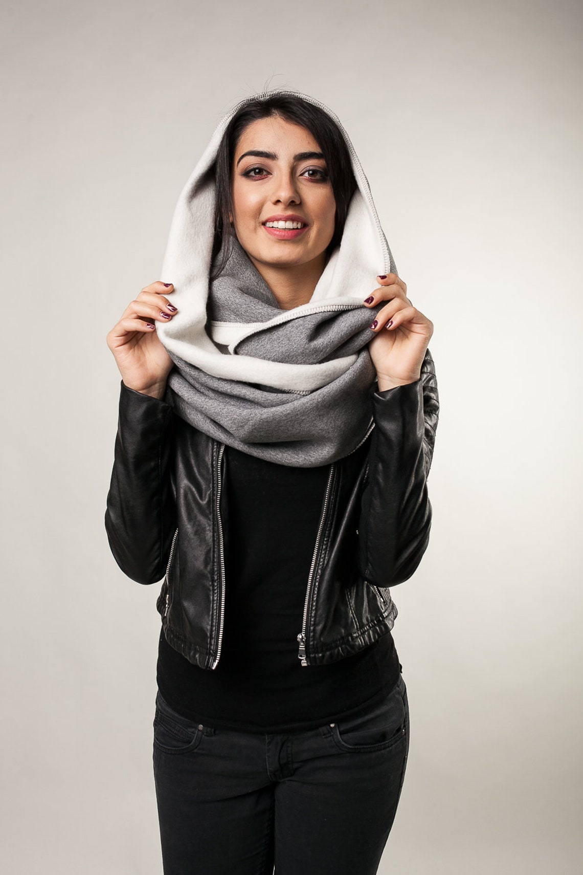 how to wear an infinity shawl