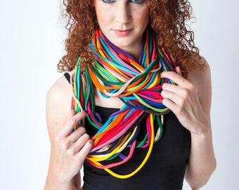 Die Strickkette regenbogenfarben, loop, rundschal, streifen party