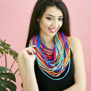 Strickkette, RUNDSCHAL TUBE SCHLAUCHSCHAL, loop bunte kette Bild 1