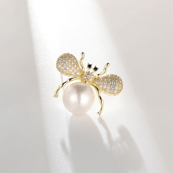 Bejeweled Rainbow Bee Brooch main image 0