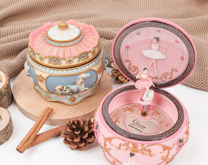 Vintage REUGE Swiss Movement Music Box, 6 Song, 42 Key-valve Vintage REUGE Swiss Movement Music Box, 6 Song, 42 Key-valve