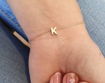 Personalized Gold Plated Tiny Initial Upper Case Letter Bracelet,  Dainty Gold Chain Bridesmaid Bracelet Gift, Minimalist Bridal Jewelry