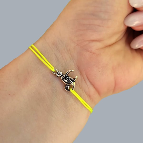 Affe Charm Armband mit verstellbarer Schnur, Minimalistisches Freundschaftsarmband, Dschungel Tiere, Affe Charm, Niedliche Tiere, Urlaub