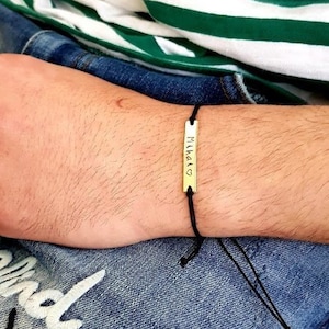 Bracciale da uomo personalizzato, bracciale con nome placcato in oro inciso per lui, regalo per coppie per lui, bracciale con cordino regolabile da uomo immagine 5