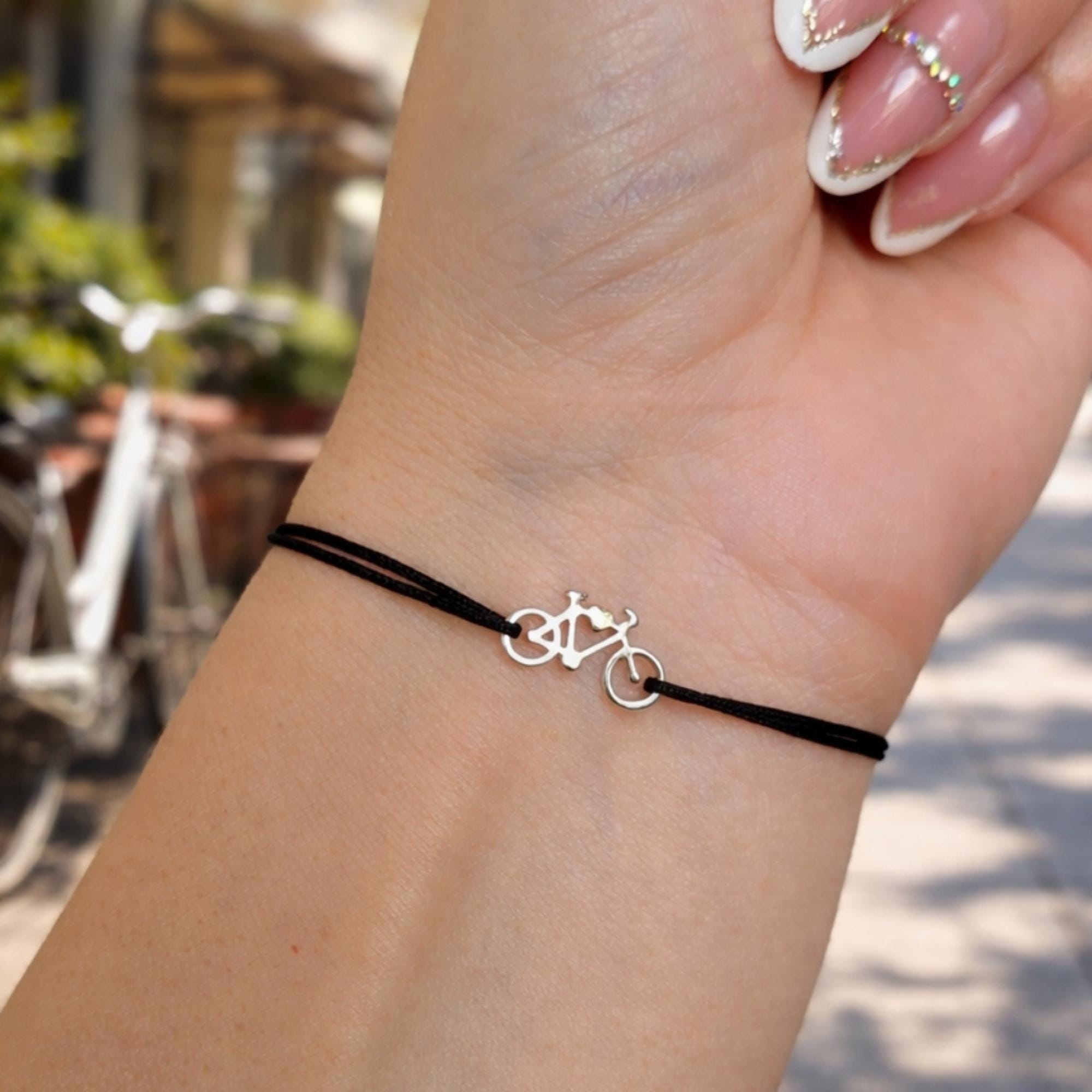 Pulseras de platino grabadas