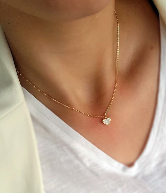 ネックレス・チョーカー Mini Melting Heart Pendant (Gold) Chunky Heart Necklace, Gold Tone Oversized Large Heart