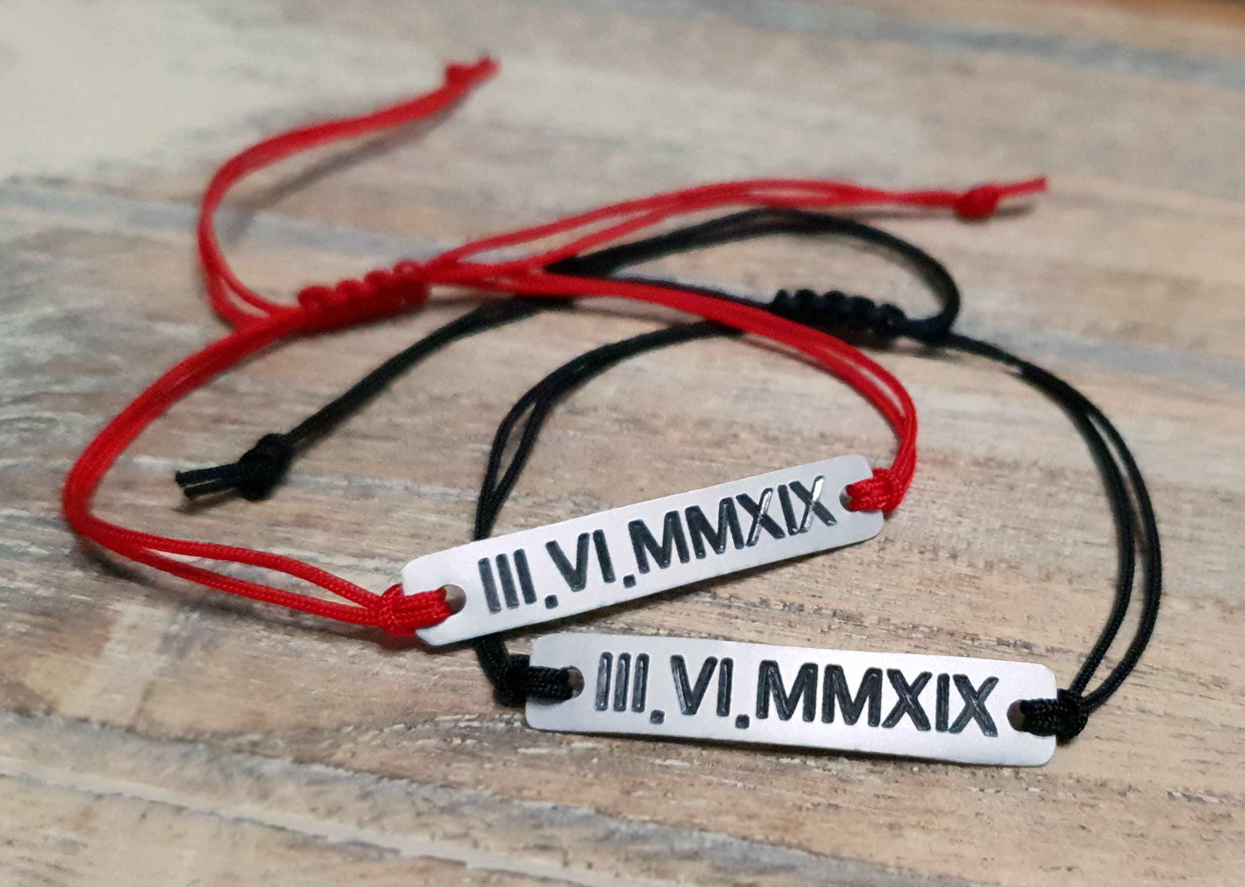 Set of 2 Engraved Bar Bracelet, Roman Numerals Date, Couples Bracelet, Personalized, Couples Gift, Boyfriend, for Him, Matching Bracelet