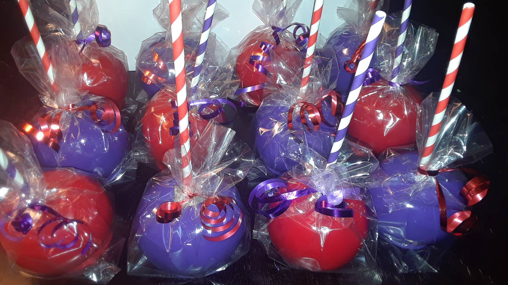 12 CANDY or CHOCOLATE Apples (2 Colors)
