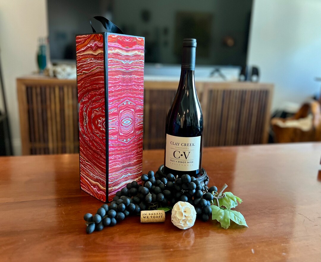 Wine Gift Box Champagne Gift Box, Foldable Wine Caddy, Champs Gift Bag — free download