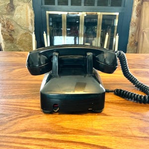 Upcycled Vintage Automatic Electric Telephone: Phony Phone Box Charging Station and Desk Storage image 13