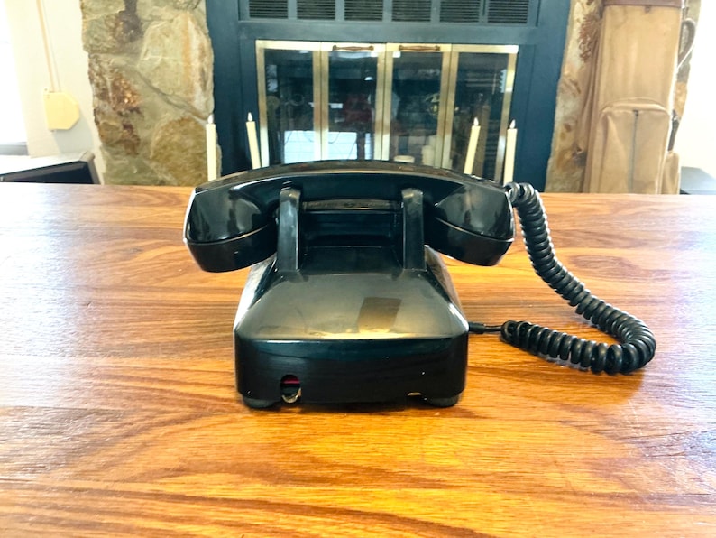 Upcycled Vintage Automatic Electric Telephone: Phony Phone Box Charging Station and Desk Storage image 13