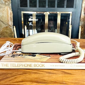 Vintage AT&T Trimline 210 Touchtone Desk Phone - Grayish Tan