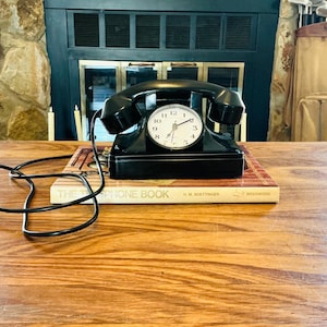 Repurposed Candlestick Phony Phone Clock: Ivory Telephone Clock