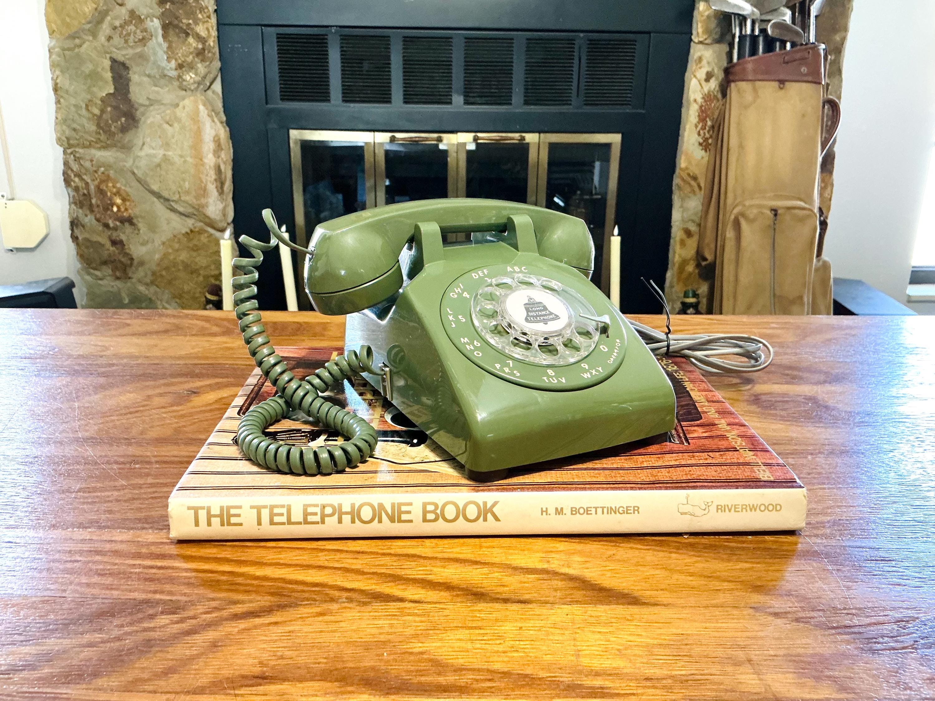ITT Avocado Green WORKING Rotary Dial Telephone: Vintage Green