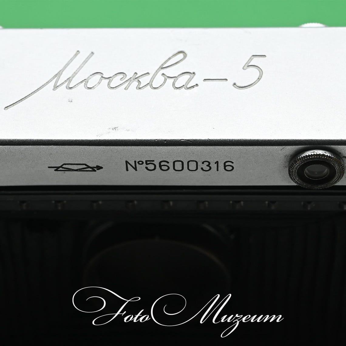 Vintage Moskva-5 Folding Camera 6x9 Medium Format Soviet Rangefinder 1956 Very Early Serial No. 5600316 As Is, foto 2 de 5