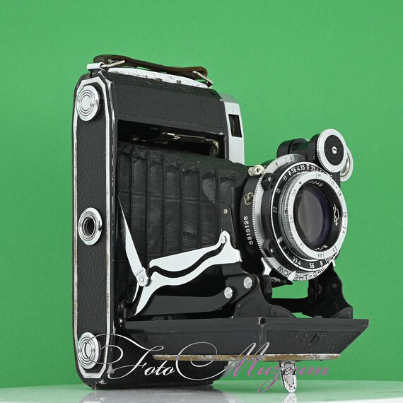 Vintage Moskva-5 Folding Camera 6x9 Medium Format Soviet Rangefinder 1956 Very Early Serial No. 5600316 As Is