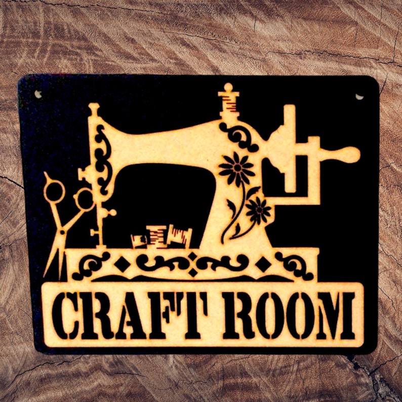 Sewing Room Sign: Rustic Wall Decor for Mums, Crafters, and DIY Enthusiasts image 2