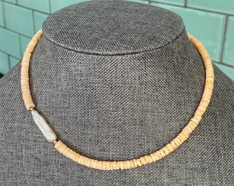 Gargantilla OBX Gargantilla Outer Banks Cuentas recicladas Gargantilla de perlas y conchas Outer Banks Gargantilla Boho Chic Collar Boho Chic Joyería playera
