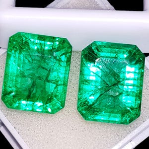 A++ Quality Natural Emerald Colombian Pair Rare Green Emerald 7 to 9 Ct Certified Loose Gemstones With Free Gift