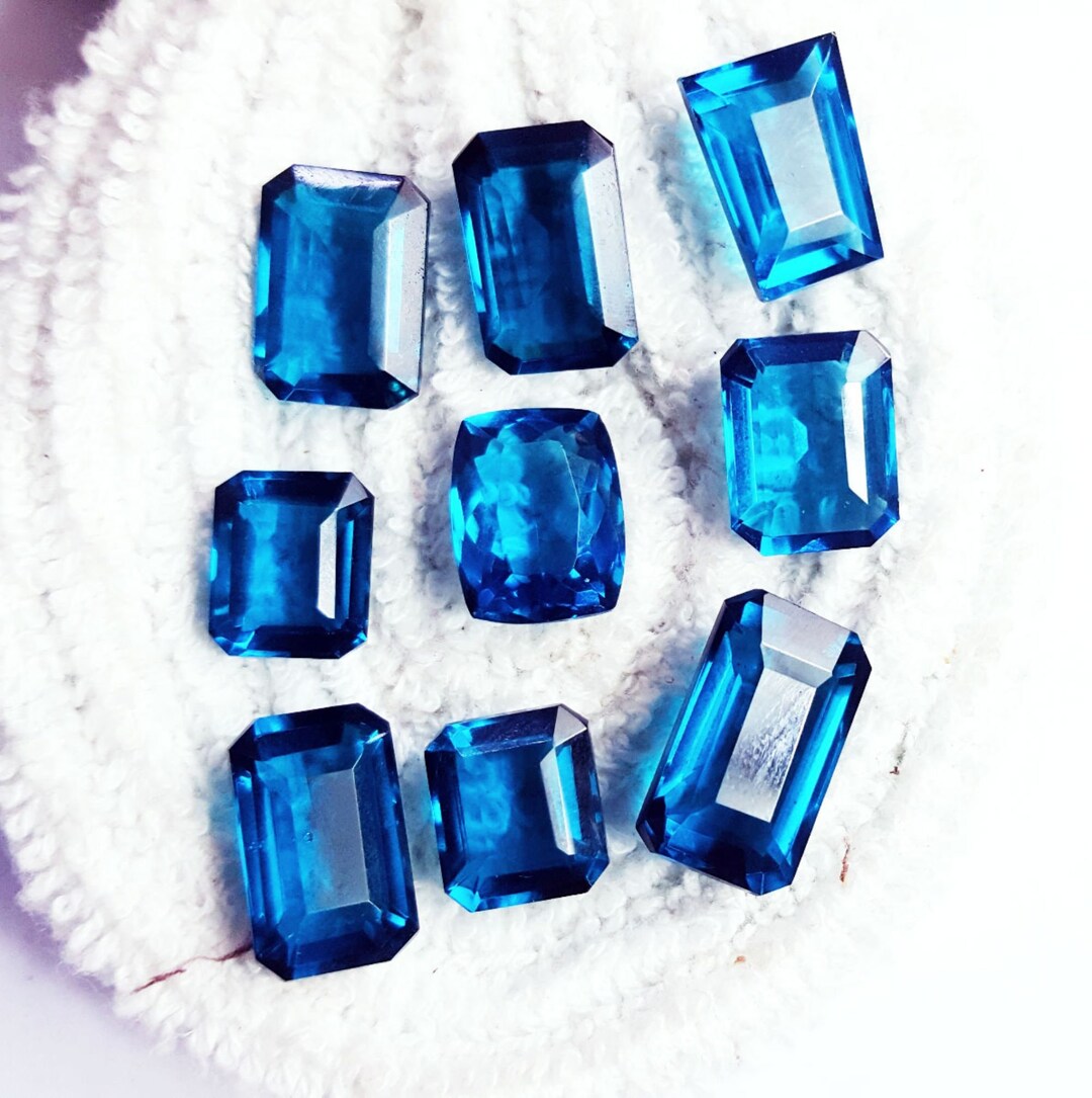 Topaze Bleue Naturelle Du Brésil - 4,08 Carats, Taille Rectangle, Clarté VVS1, Bleu Mer