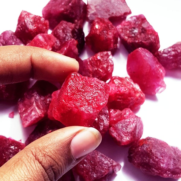 Natural Red Beryl Rough Loose Gemstone Certified Between 45 to 65 Carat 1 Pcs.