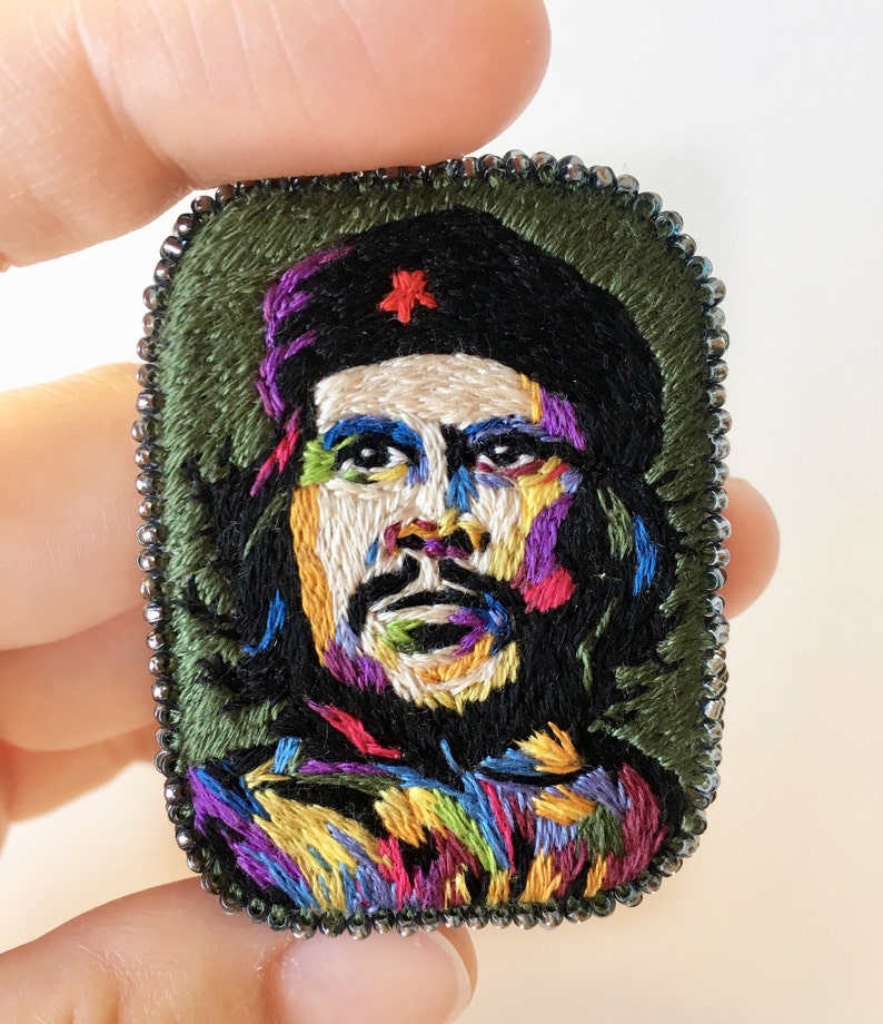 Art brooch Textile art jewelry Ernesto Che Guevara Embroidery portrait Embroidery brooch Che Guevara