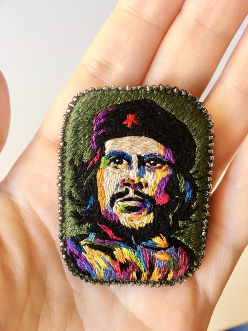 Art brooch Textile art jewelry Ernesto Che Guevara Embroidery portrait Embroidery brooch Che Guevara