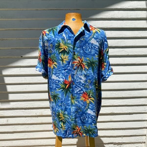 90s Hawaiian Shirt image 1
