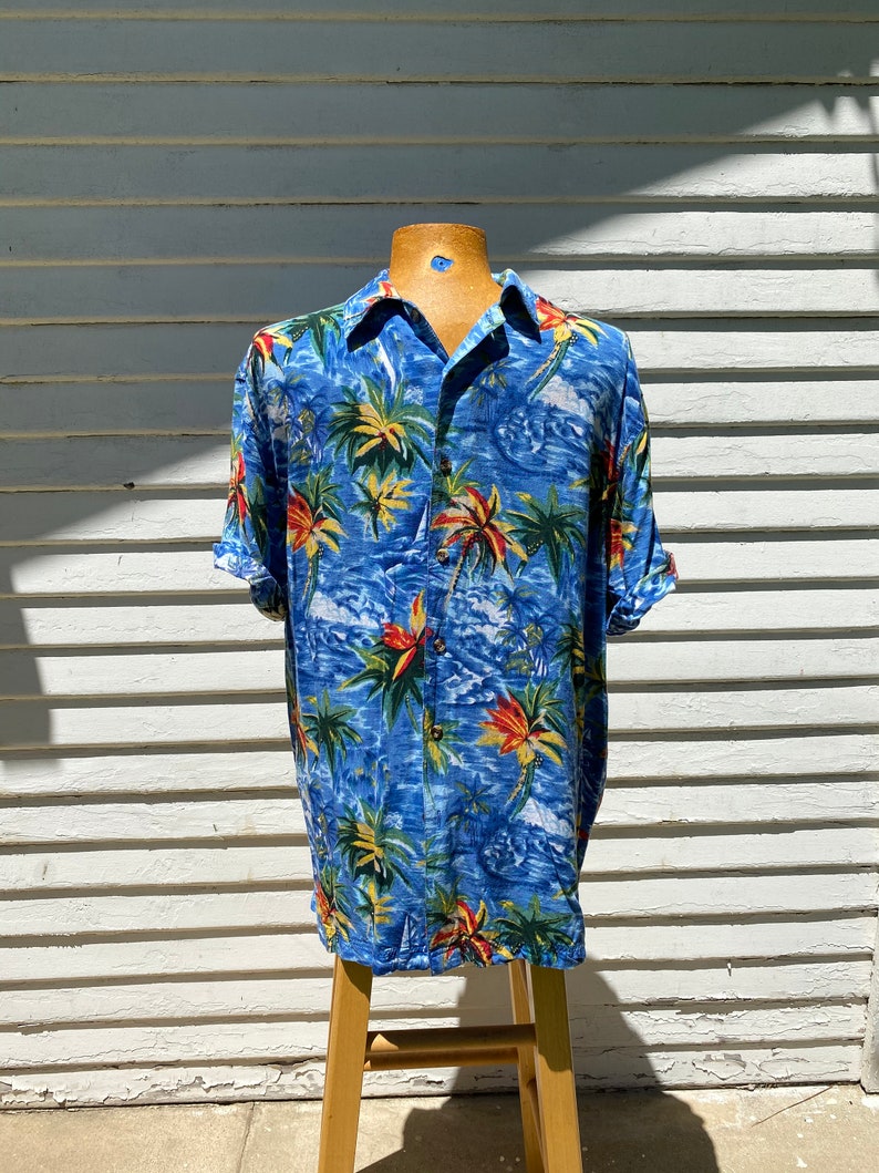 90s Hawaiian Shirt image 1