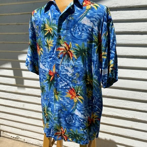 90s Hawaiian Shirt image 3