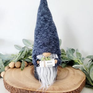 Gnomo amante de los libros, Gnomo de libros, Mini libros apilados, Decoración de biblioteca