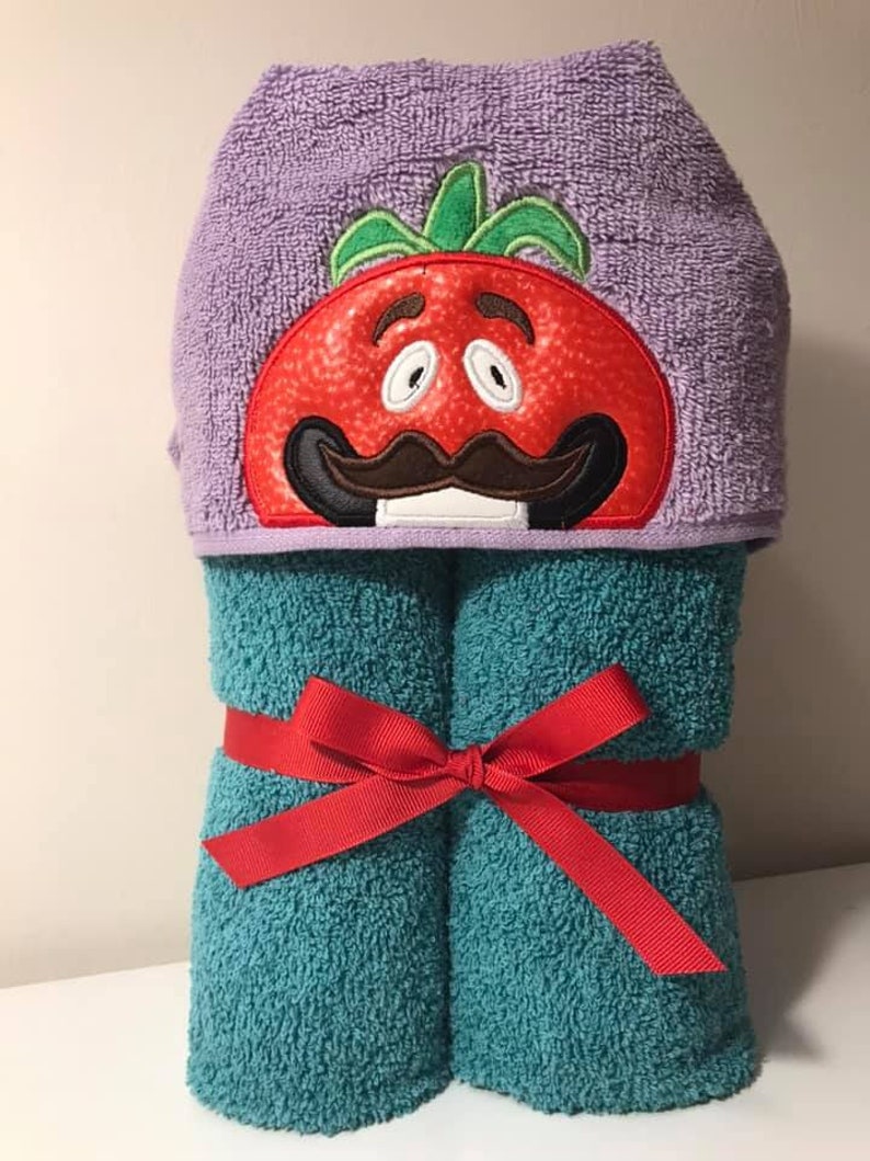 Nite Tomato Hooded Towel