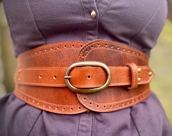 Handmade Leather Waist Belt: Waist Cincher