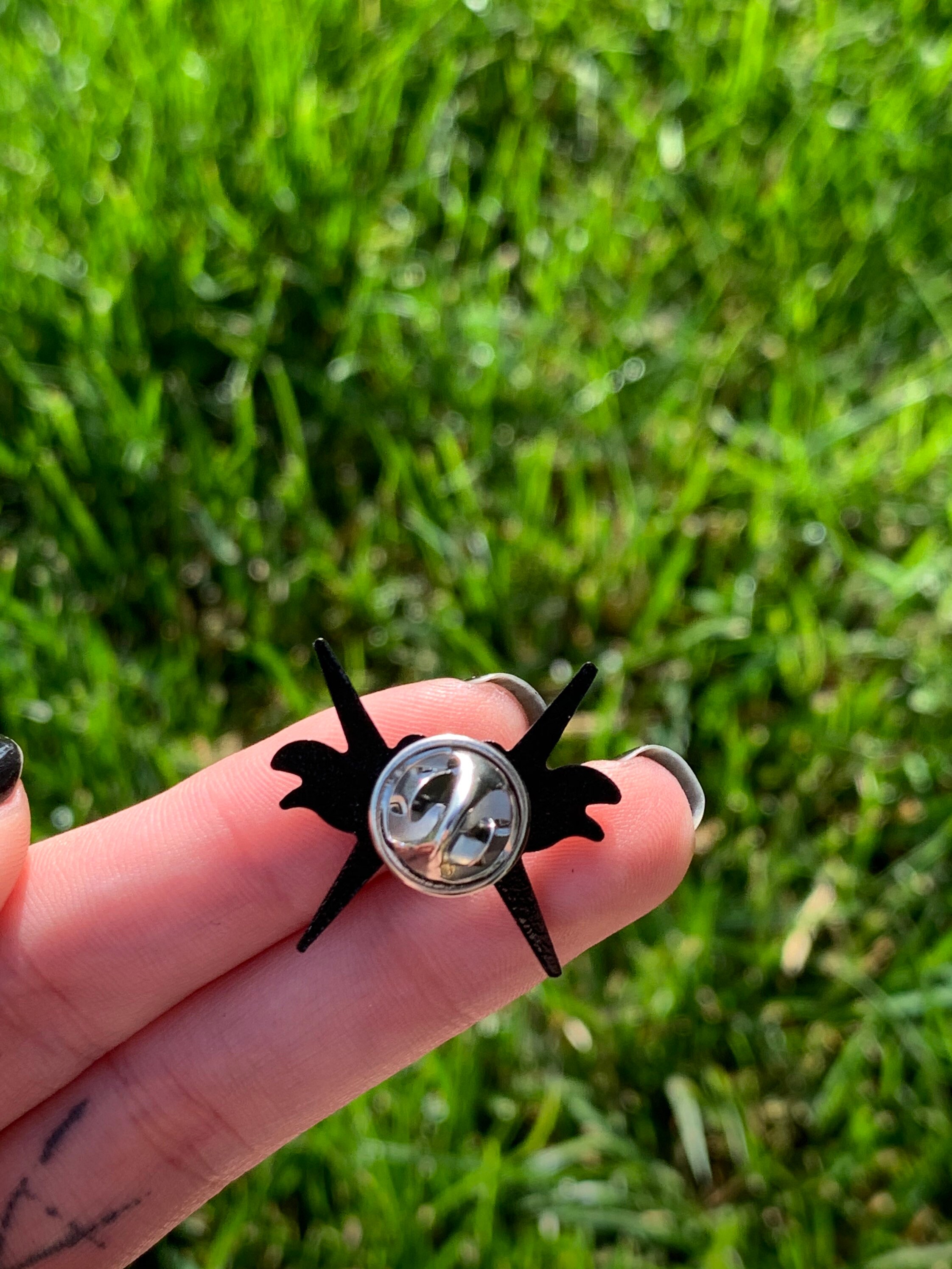 Barbed Wire Enamel Pin Pin Accessories Etsy