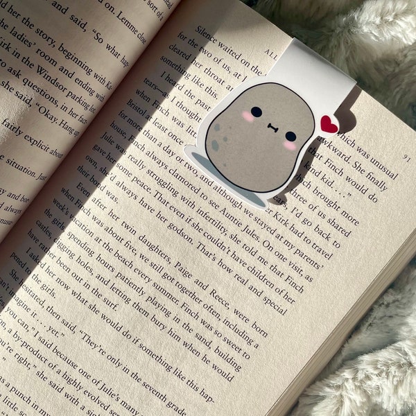 Magnetic bookmark, potato, Book Lover, Bookish Gift, Handmade Bookmark, Reader Gift, Birthday gift, librairy card, cute bookmark