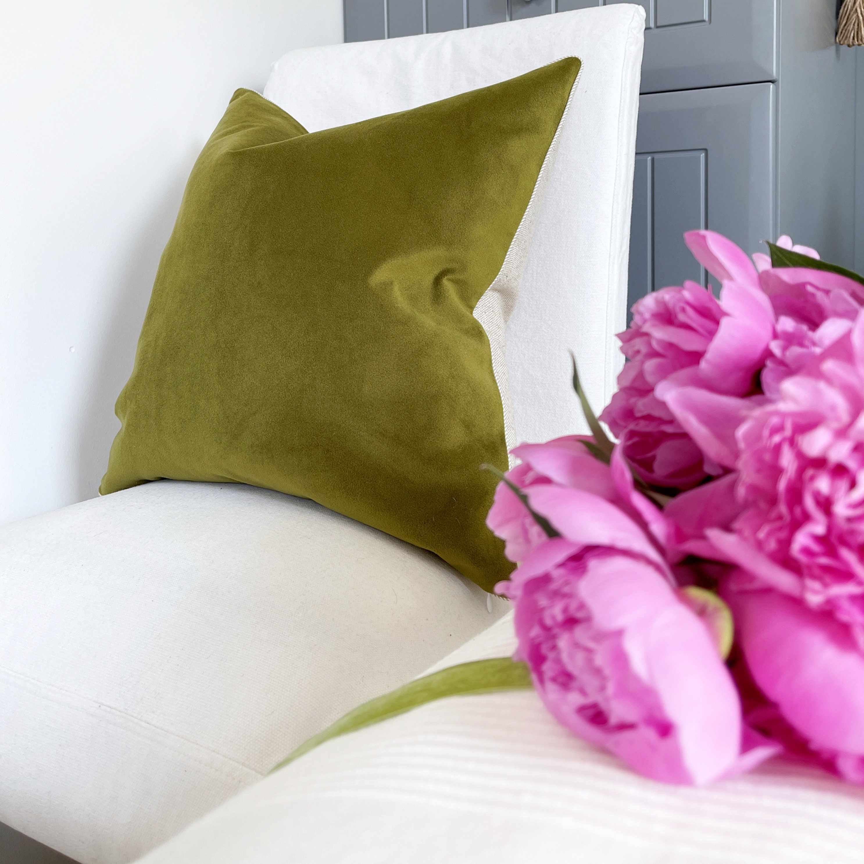 Moss green top velvet pillows