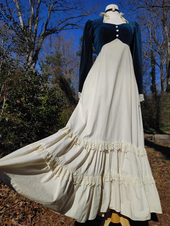 1970s Rare Gunne Sax Victorian Style Romantic Ruffled… - Gem