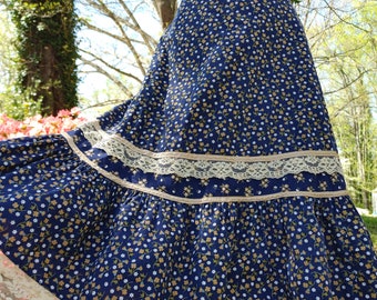 1970s Gunne Sax Gunnies Cotton Calico Midi Skirt blue and yellow floral spring pockets cottagecore prairie