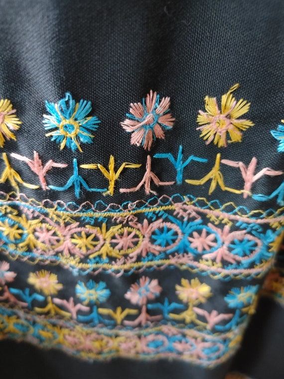 1970s Rainbow Embroidered Vicky Vaughn Folk Dress… - image 10