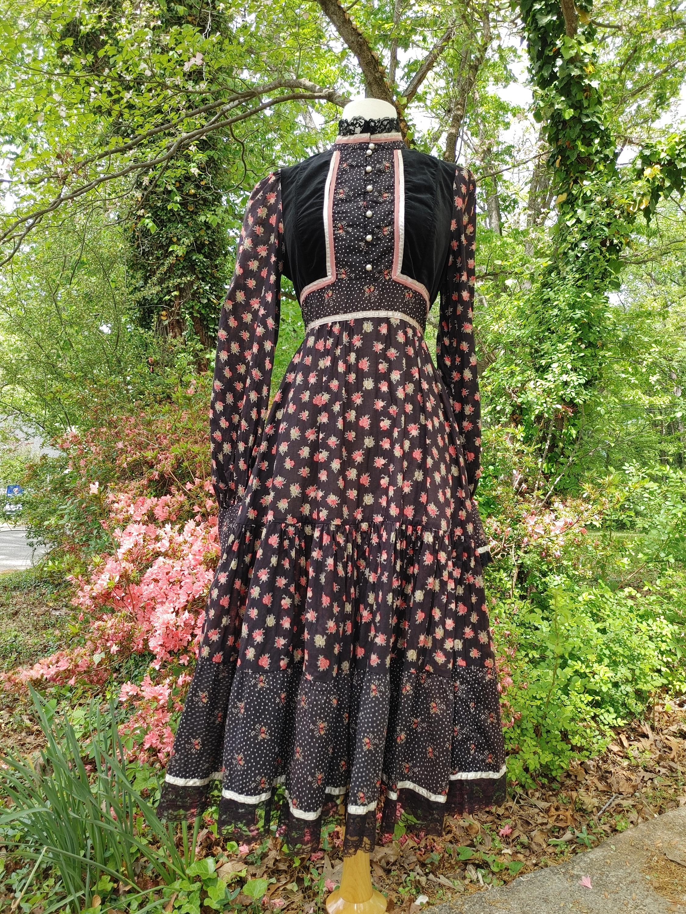 70s style black dress Genuine vintage 60s 70s beaded black cocktail party sheath dress M main image 0