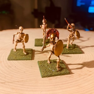 Skeleton Miniature Hand Painted for Dungeons & Dragons