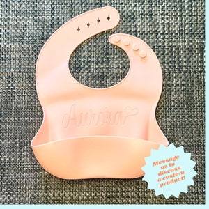 Personalized Name Silicone Bib, Custom Baby Bib, Gender Neutral Bibs, Toddler Bib, Baby Shower Gift, Food Catcher Bib