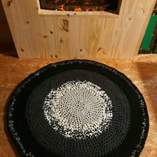 Tapis rond en coton recyclé fait main au crochet 87 cm