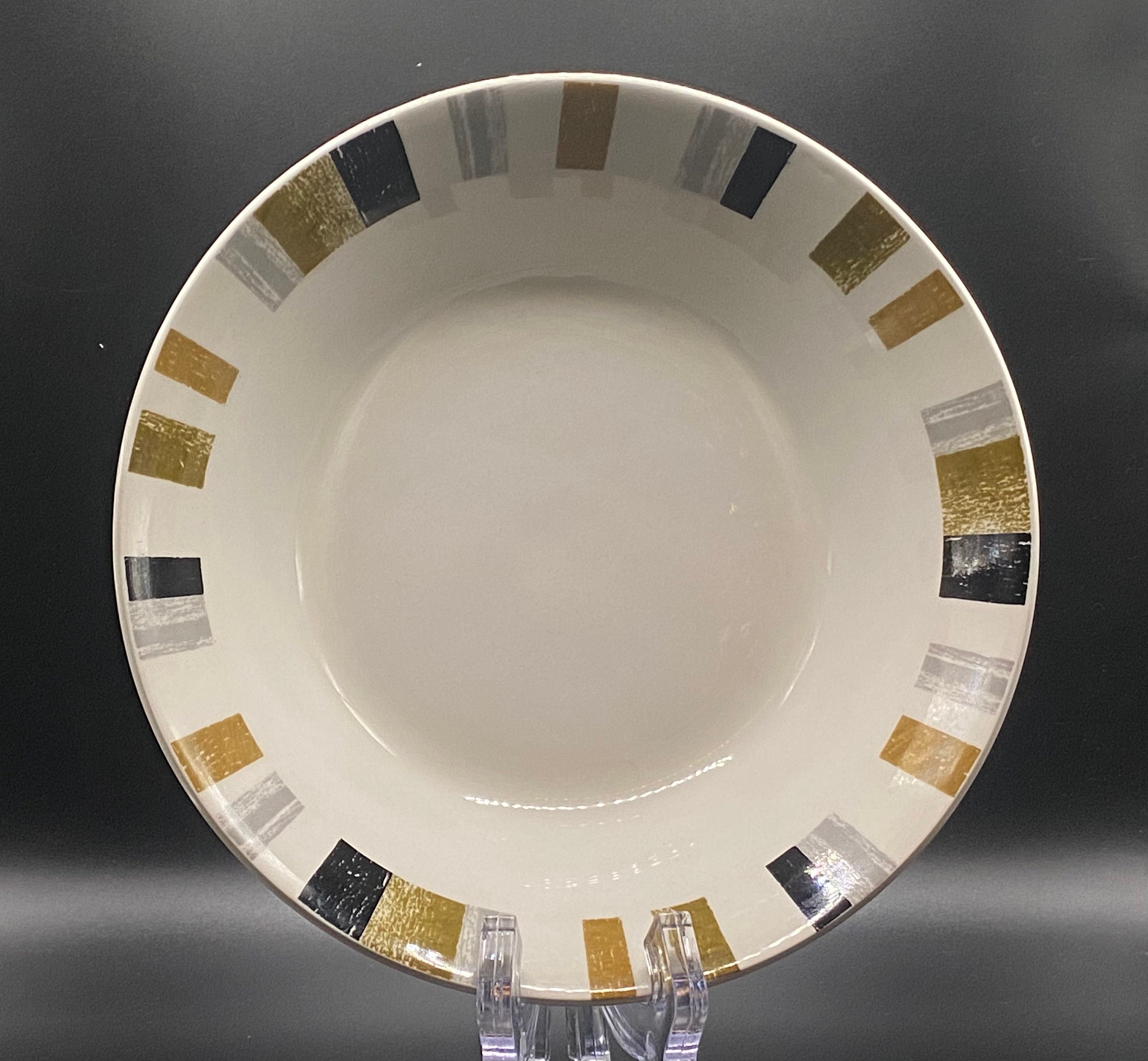 Vintage Midwinter Queensberry Pattern Plates 1970 Vintage Tableware Etsy