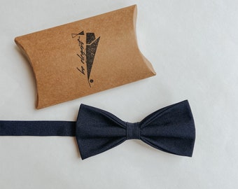 Mens dark blue classy bow tie, gift for dad, valentines day gift for him, gift for boyfriend, wedding bow tie, handmade bow tie