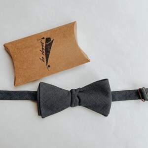 Graue Herren Fliege zum Selbstbinden, Geschenk für Papa, Valentinstag Geschenk für ihn, Geschenk für Freund, klassische Fliege, handgemacht