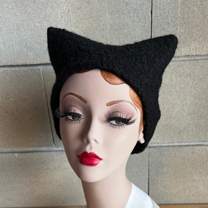 BLACK CAT BOUCLÉ Bonnet cap hood hat 1940s 1950s 1960s Autumn Halloween Winter Pinup Mid-century Inspired Vintage Retro Faux Sheep Fur image 2